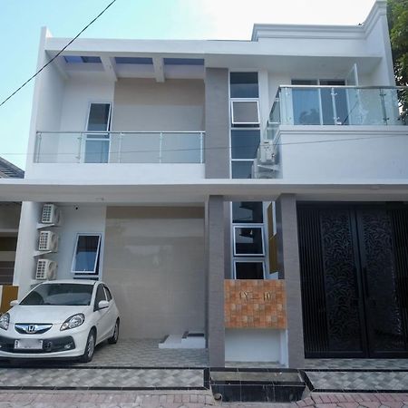 Reddoorz Syariah @ Tlogosari Semarang 호텔 Alastuwo 외부 사진