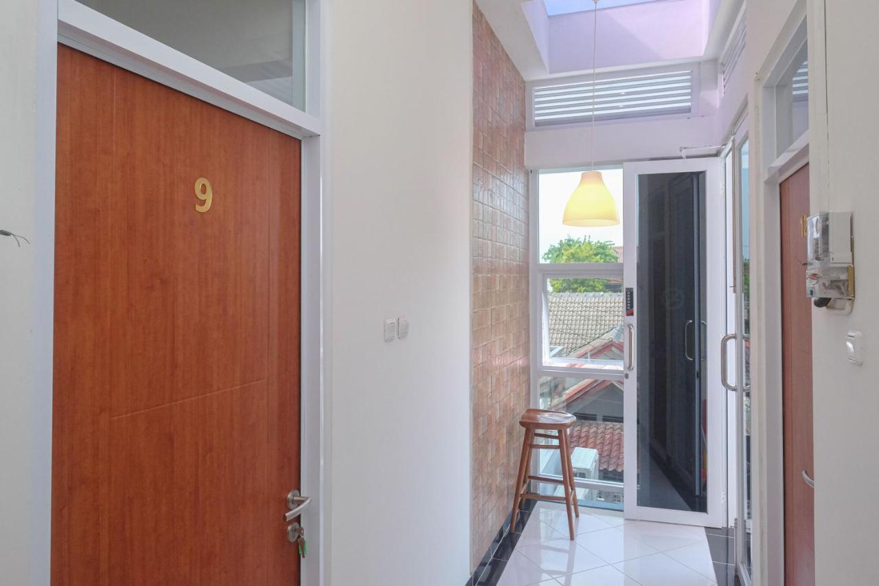 Reddoorz Syariah @ Tlogosari Semarang 호텔 Alastuwo 외부 사진