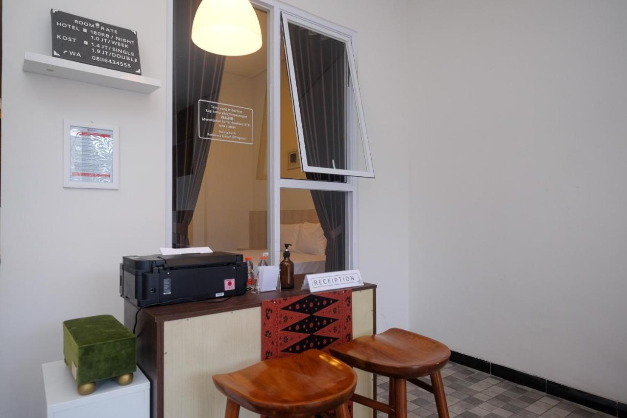Reddoorz Syariah @ Tlogosari Semarang 호텔 Alastuwo 외부 사진