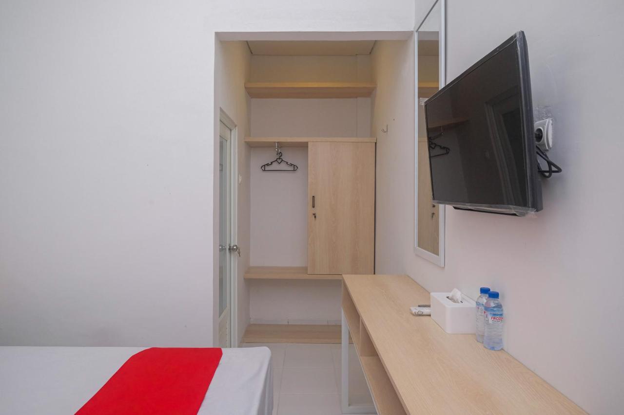 Reddoorz Syariah @ Tlogosari Semarang 호텔 Alastuwo 외부 사진