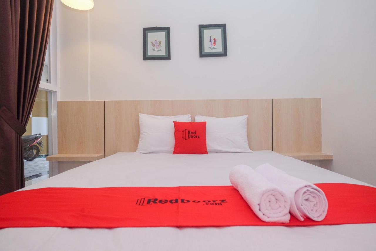 Reddoorz Syariah @ Tlogosari Semarang 호텔 Alastuwo 외부 사진